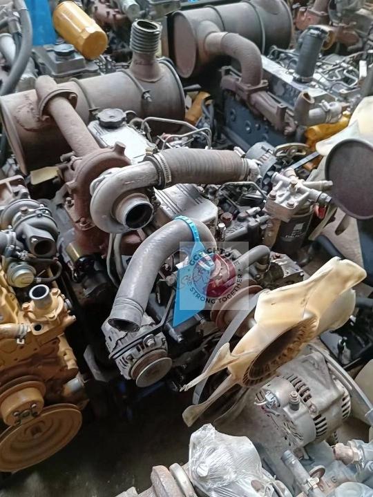 Дизельный двигатель Mitsubishi S4S 2 (1) Дизельный двигатель Mitsubishi S4S